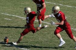 开云体育平台APP-当班凯罗在CBA主场存在感拉满，一场跨越太平洋的篮球隐喻