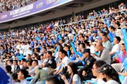 开云APP-关于亚洲足球大展风采，球迷热情高涨的信息