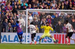 开云体育登录-伯恩利大胜翻盘，保级希望再现