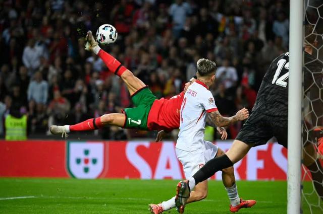 欧国联赛热门话题，谁将夺得冠军宝座？