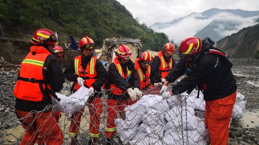 巴勒斯坦球队奋力作战,未能晋级 巴勒斯坦球队奋力作战,未能晋级