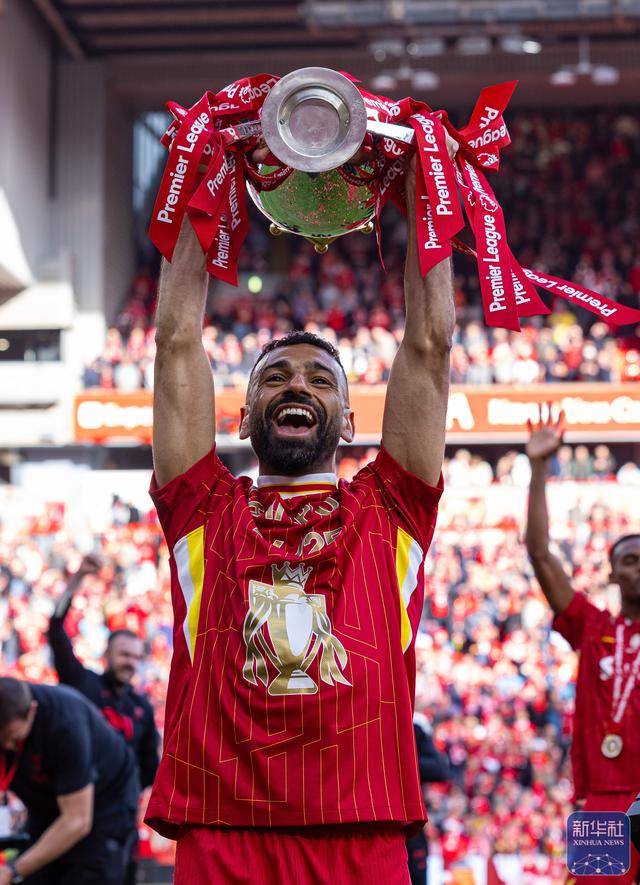 利物浦球员士气高昂:铁血拼搏向胜利进发 利物浦球员士气高昂:铁血拼搏向胜利进发