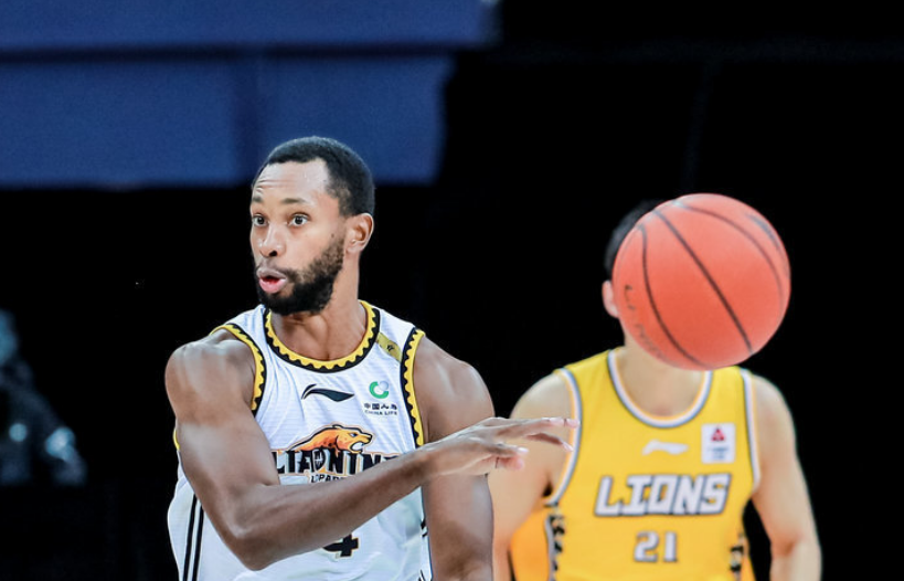 塞比利亚胜科尔多瓦，取得险胜