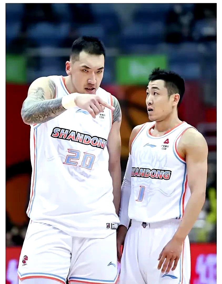 猛龙横扫广东队，高诗岩扛起全队的简单介绍