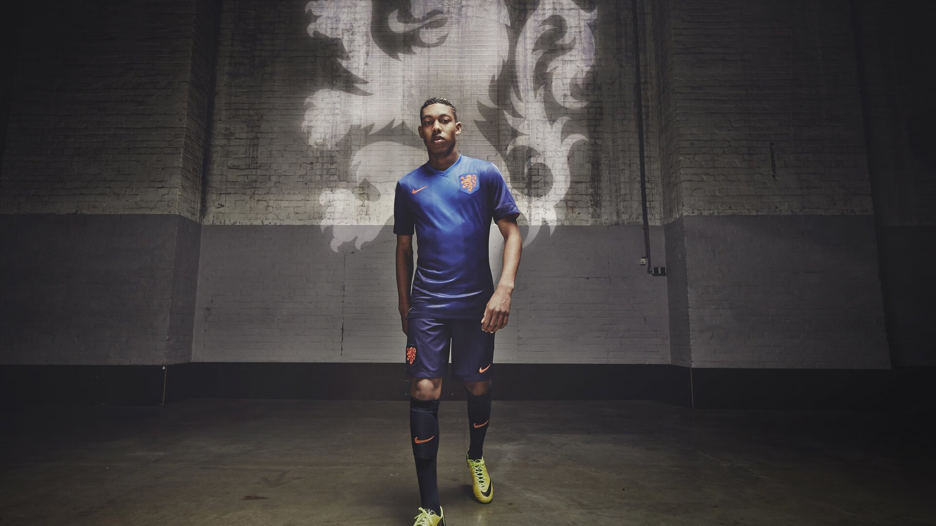 鏖战未休，惊鸿已至，陈雨菲以一羽之轻，破千钧之势