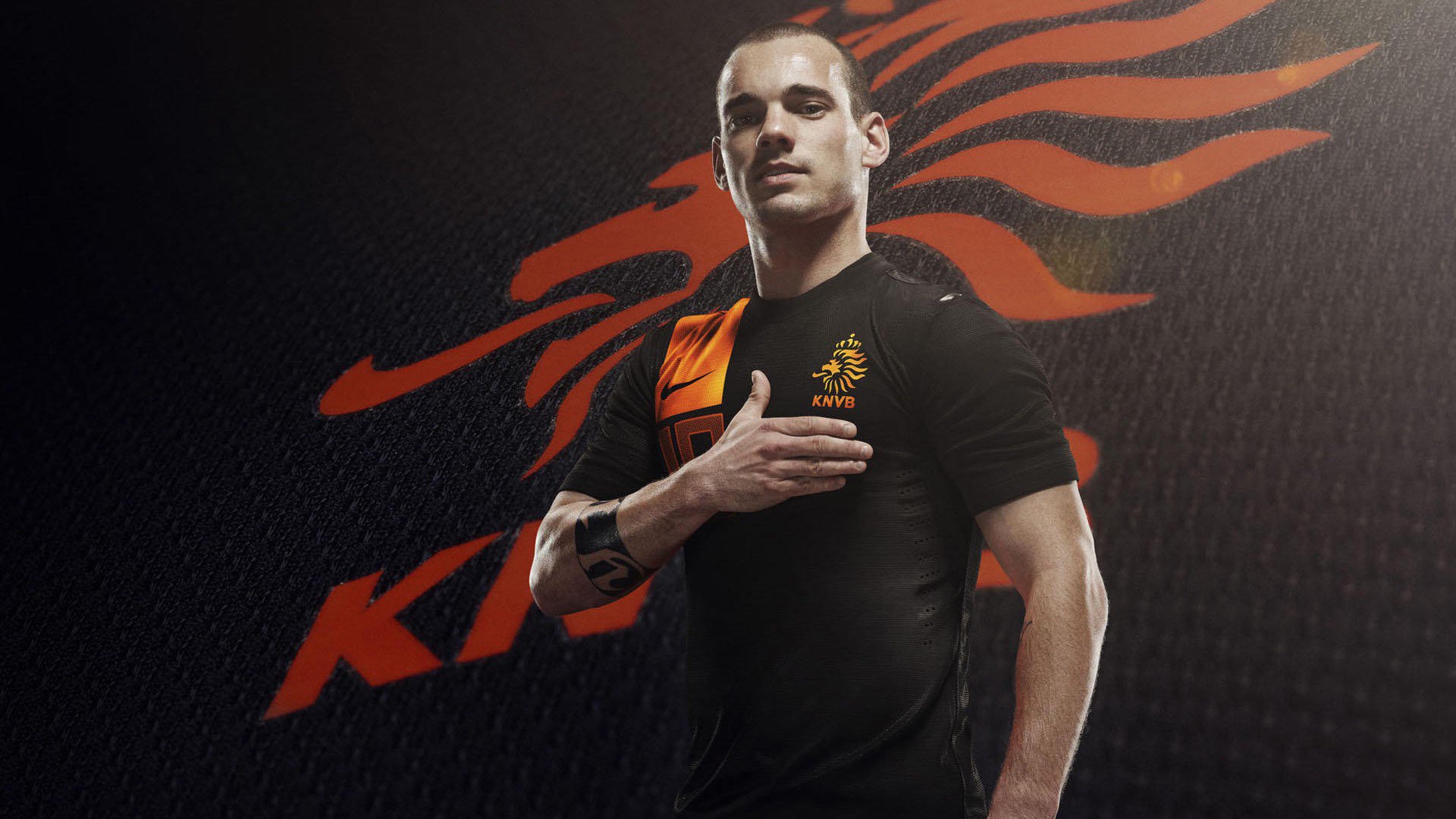 从红土圣殿到绿茵铁王座，温网，一场对法网的优雅弑神，与西西帕斯那惊艳的反叛